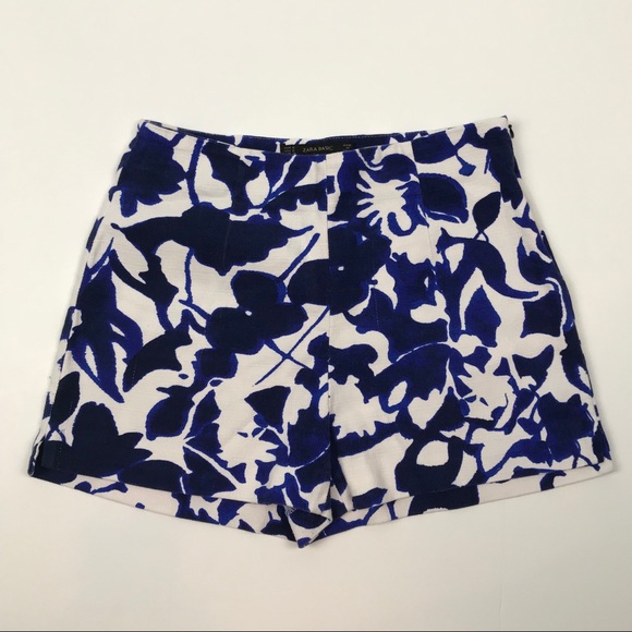 Zara Pants - Zara Blue and White Print Shorts Size M